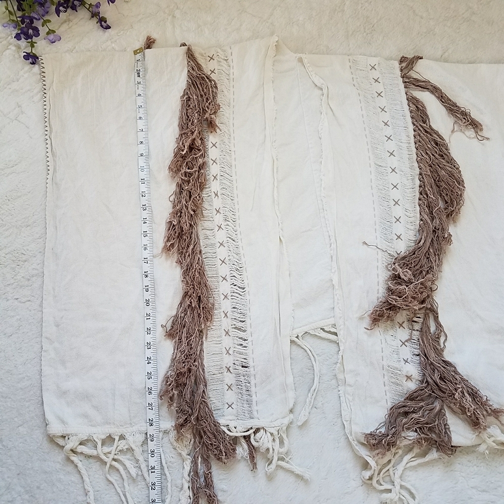 AYA Sacred Wear Bohemian Fringe Kimono Poncho - Picture 4 of 5